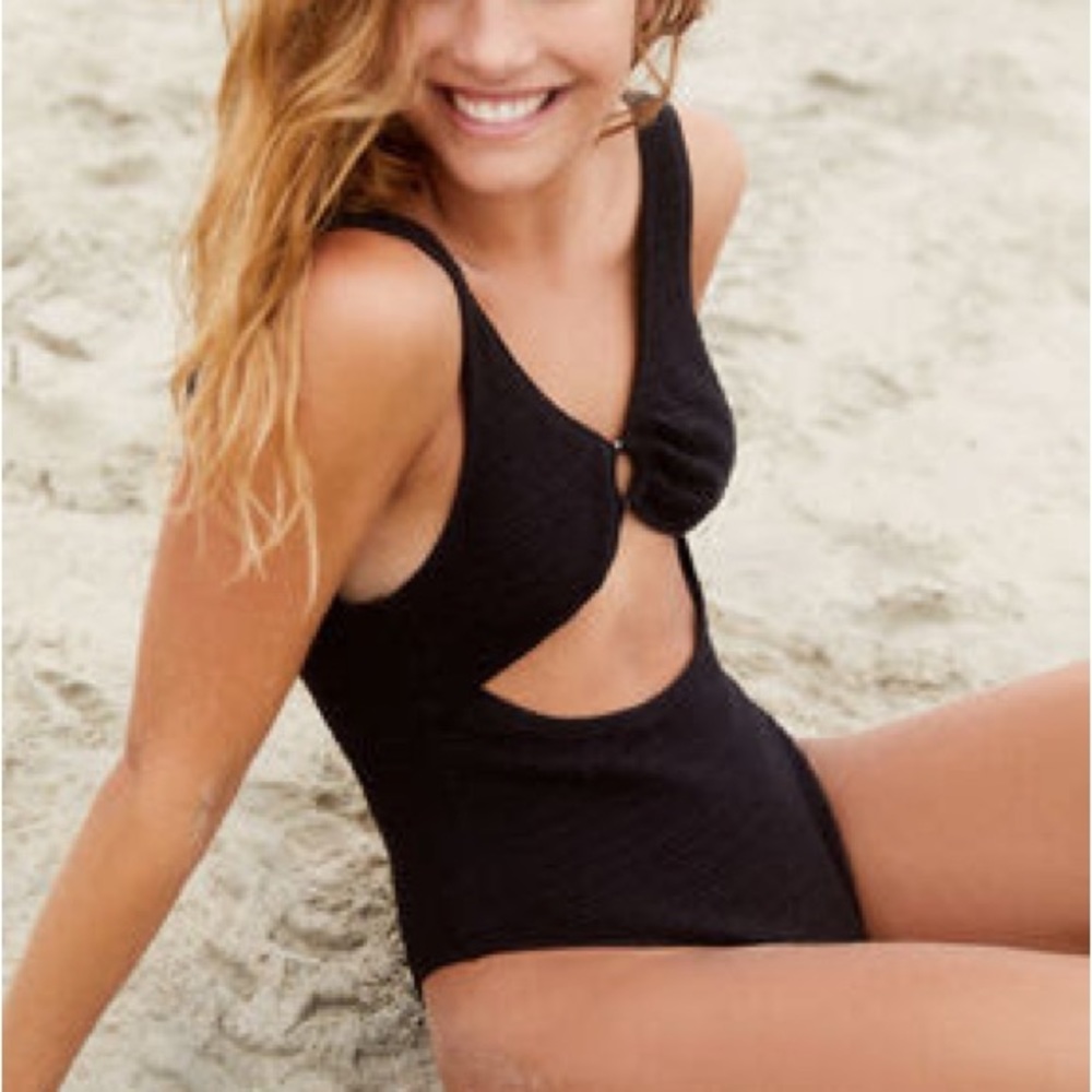 TWIIN black ribbed ring one-piece swimsuit